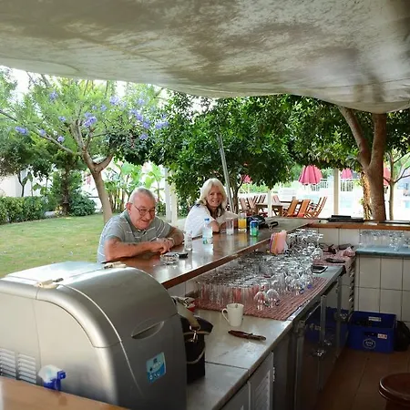 Lägenhetshotell Villa Nergis Bitez