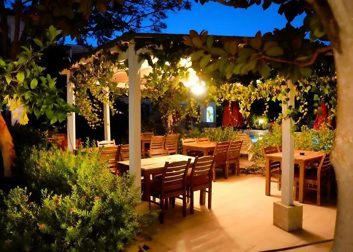 Nergis Aparthotel 4*